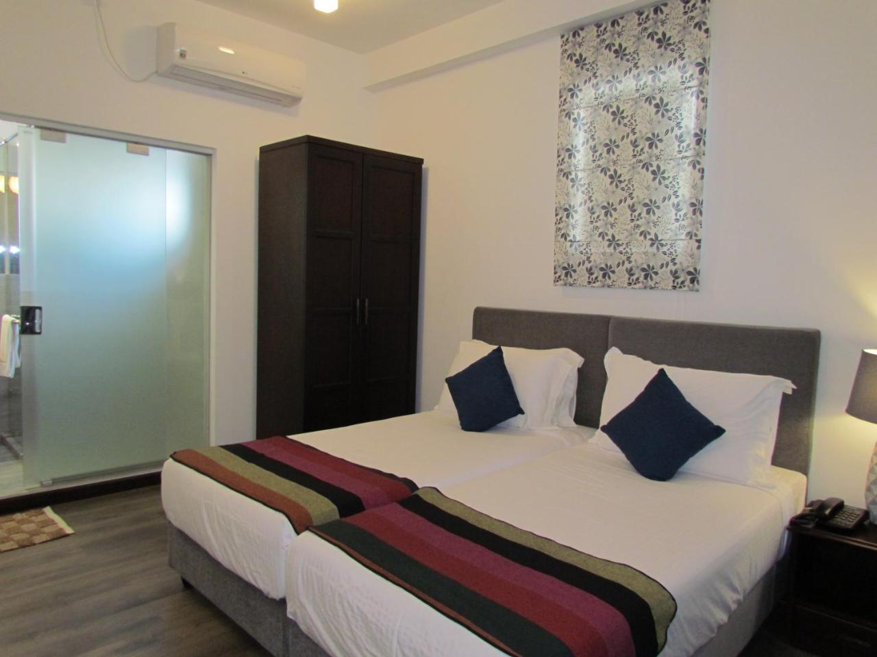 Kmc Villa Dehiwala-Mount Lavinia Exterior foto